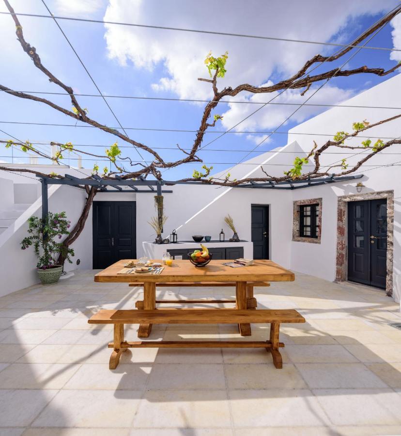 Firalia, Casa In Rock Suites Fira (Santorini)