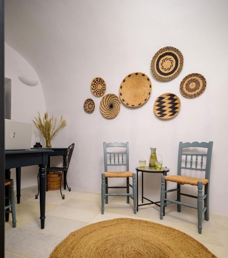 Hotel Firalia, Casa In Rock Suites *