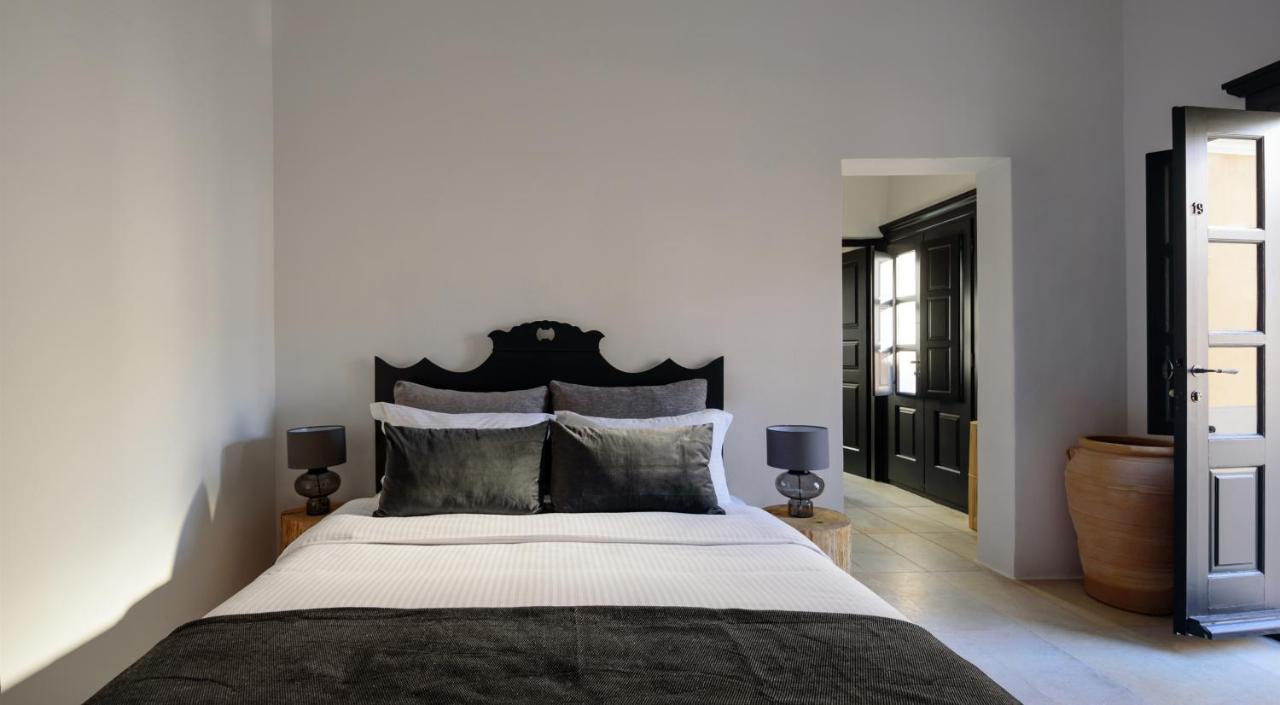 Firalia, Casa In Rock Hotel