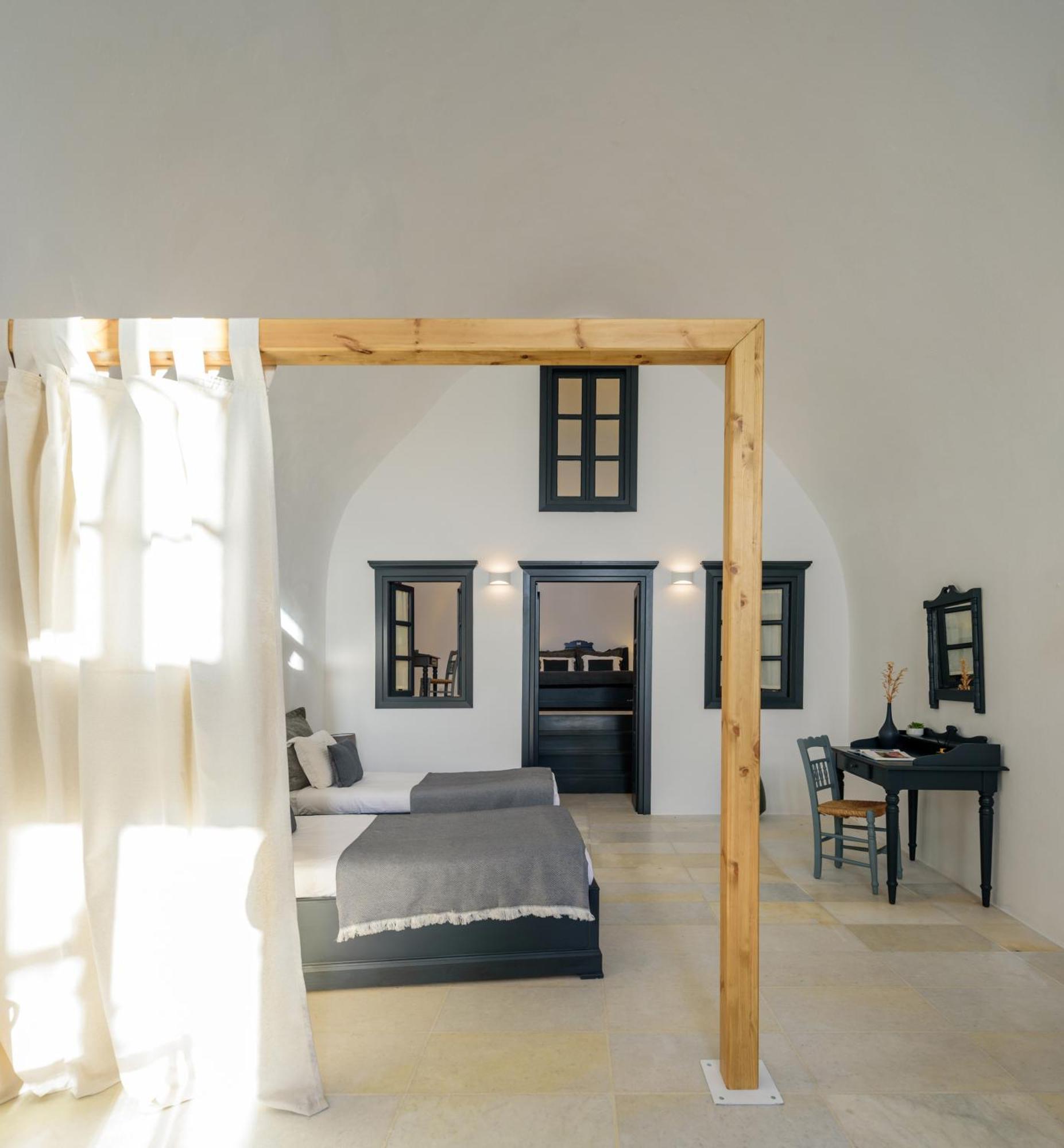 Hotel Firalia, Casa In Rock Suites