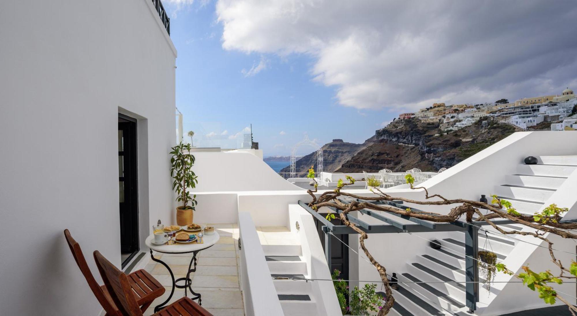 Hotel Firalia, Casa In Rock Suites