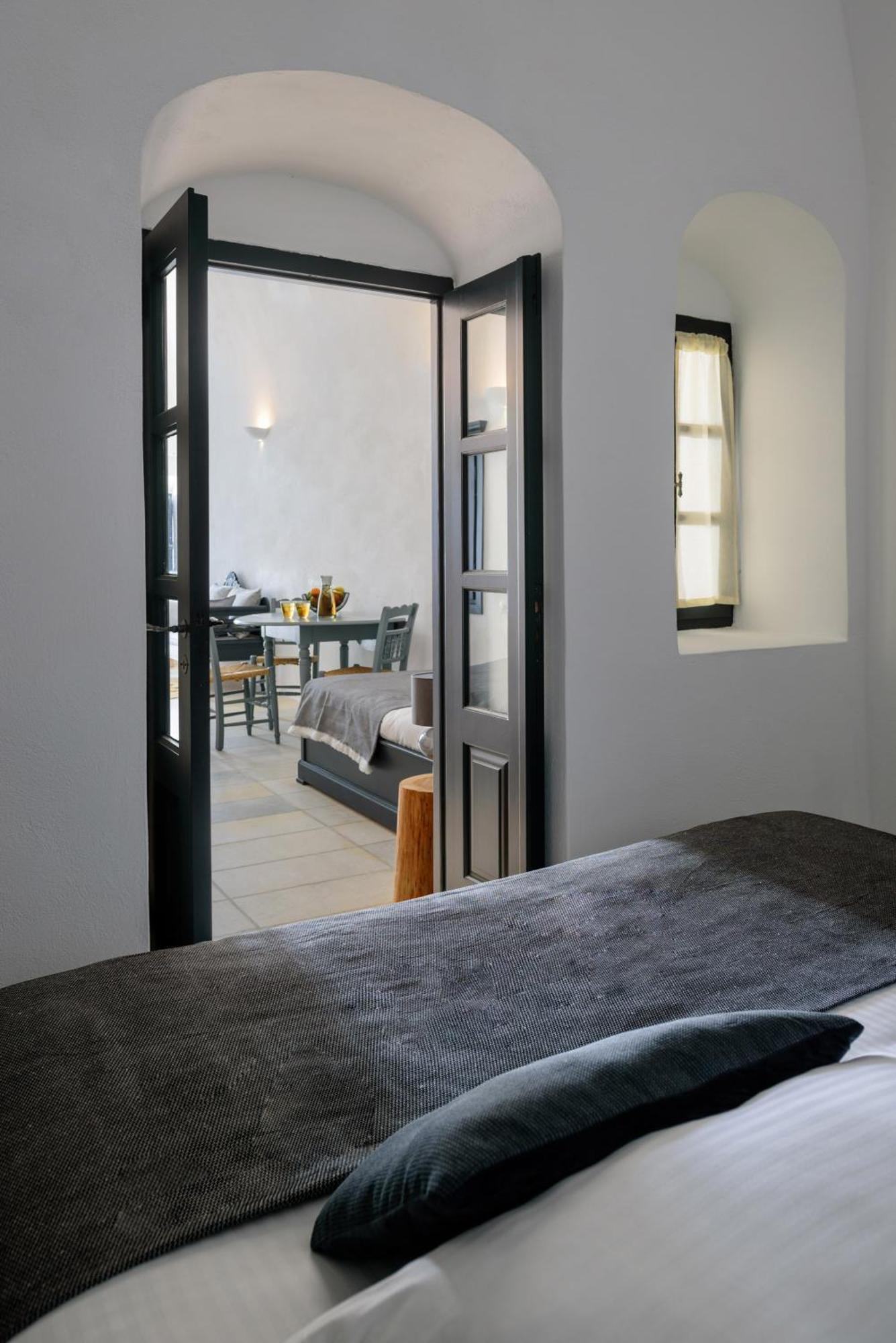 Firalia, Casa In Rock